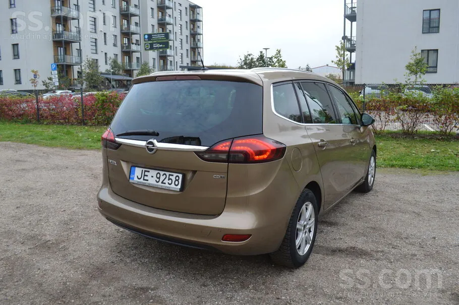 Opel Zafira Tourer 2013 photo 5