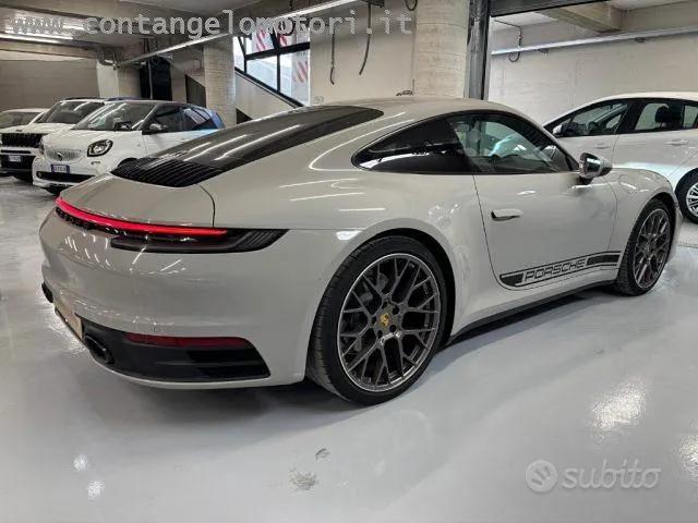Porsche 911 Carrera 2020 photo 5