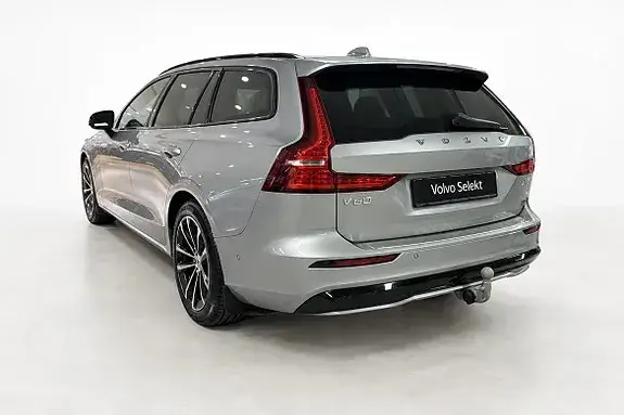 Volvo V60 2026 photo 2