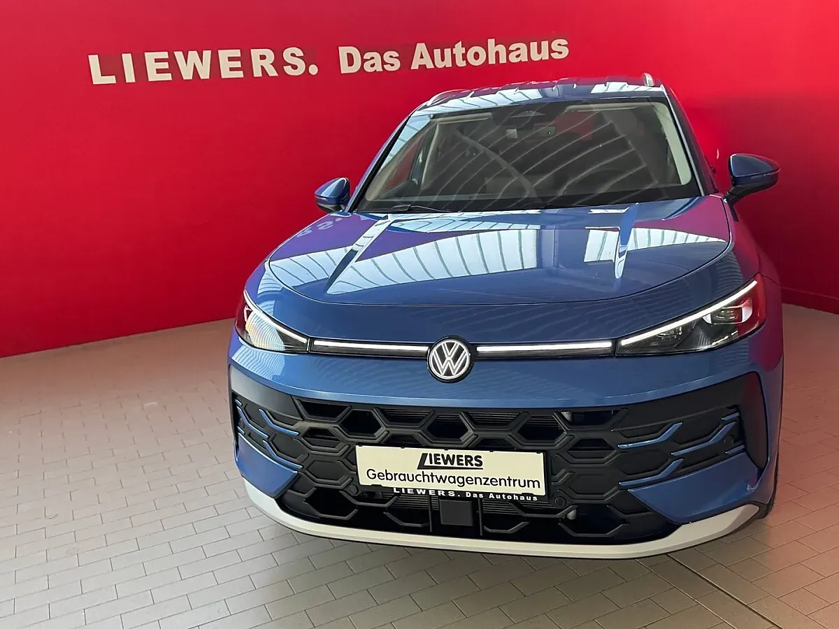 Volkswagen T-Roc 2026 photo 2