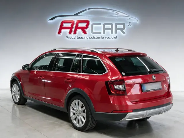 Skoda Octavia Combi 2019 photo 2