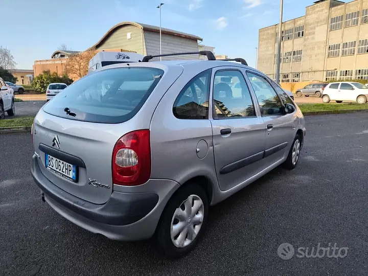 Citroen Xsara Picasso 2001 photo 4