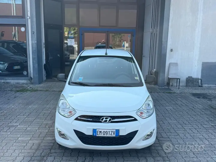 Hyundai I10 2012 photo 2