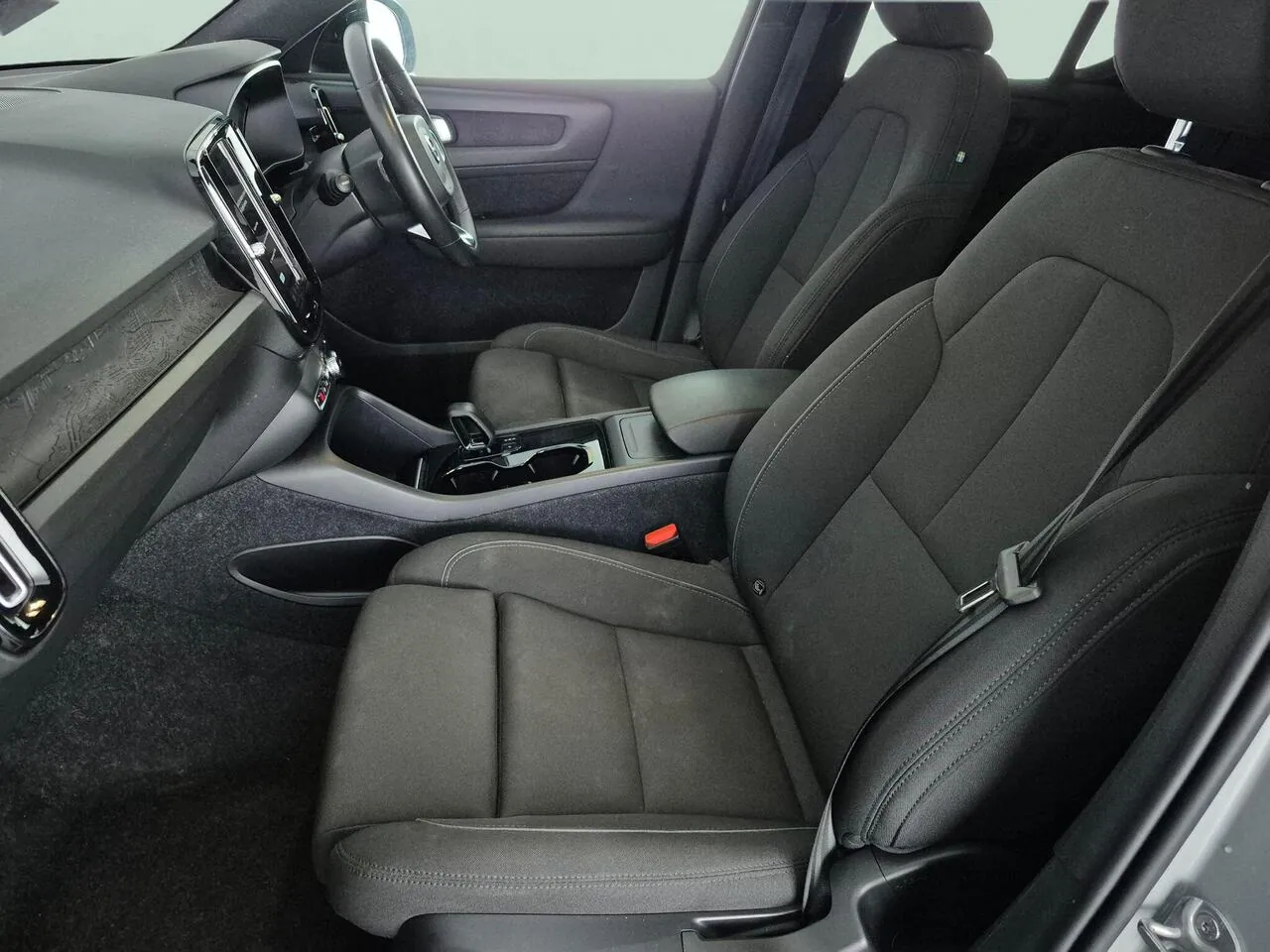 Volvo Xc40 2023 photo 4