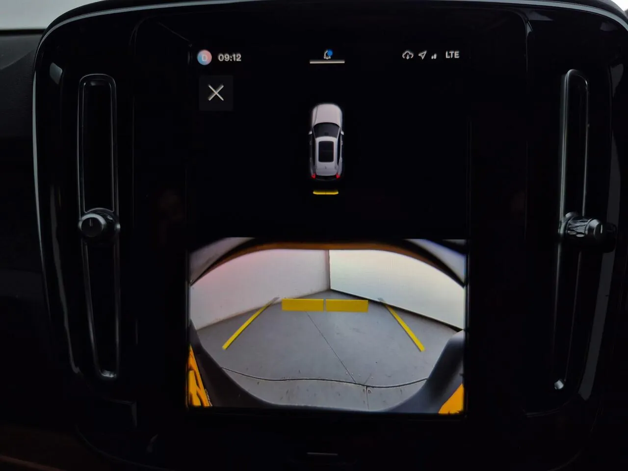 Volvo Xc40 2023 photo 5
