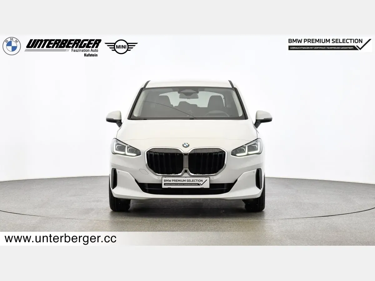 BMW 2 Series 2024 photo 3