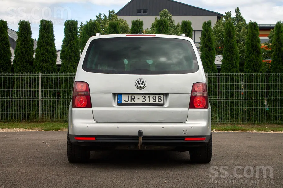 Volkswagen Touran 2007 photo 5
