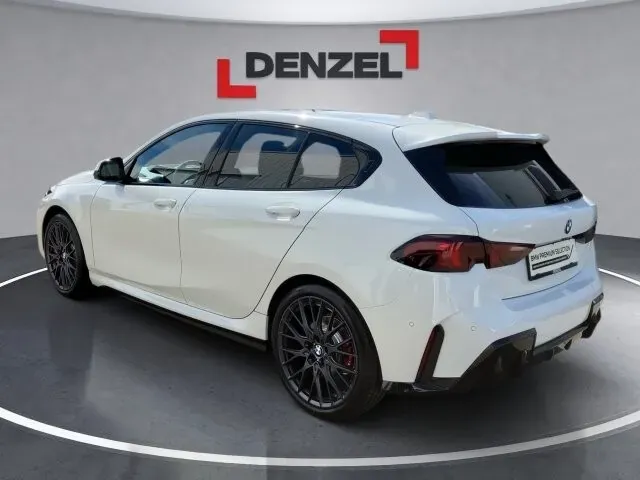 BMW 1 Series 2026 photo 3