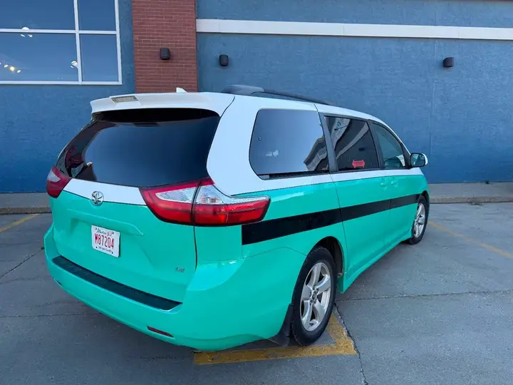Toyota Sienna 2019 photo 5