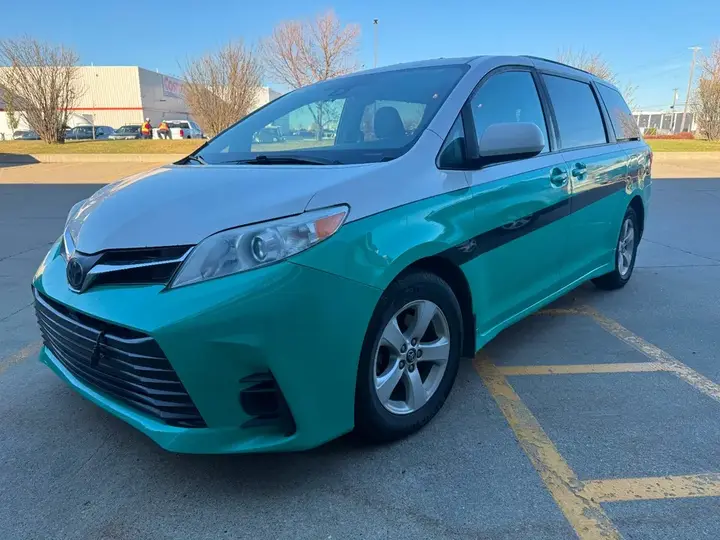 Toyota Sienna