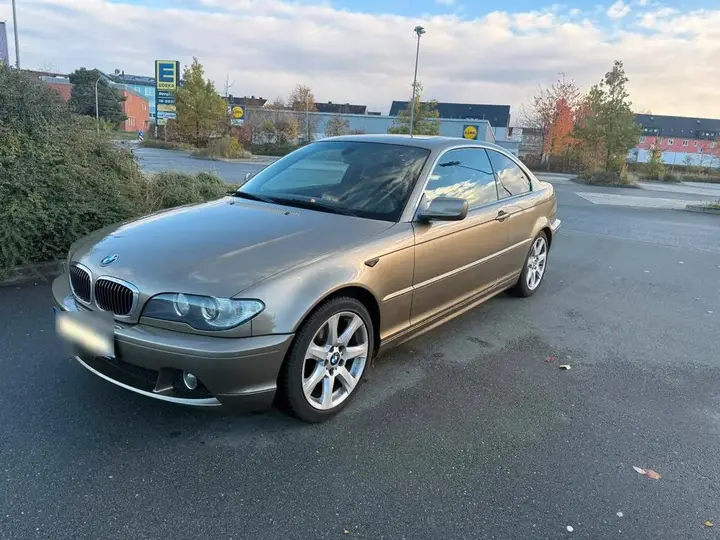 BMW 318I