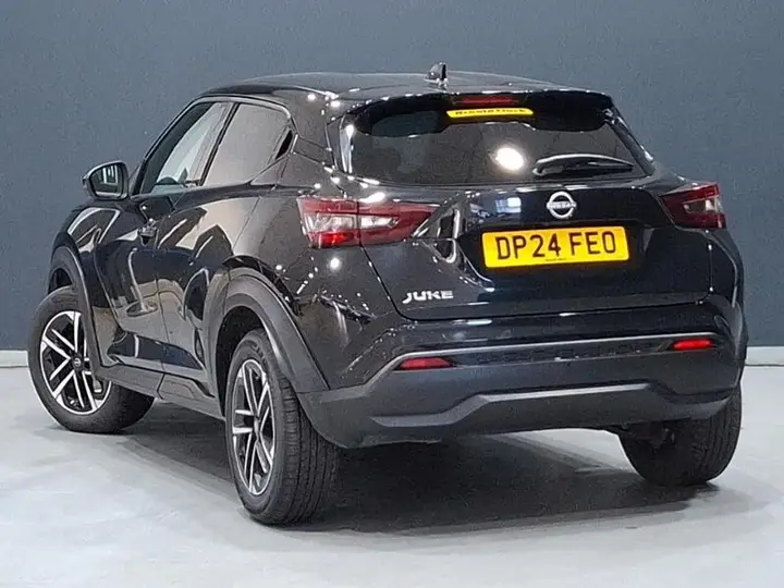 Nissan Juke 2024 photo 2