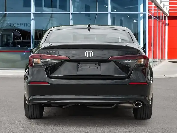 Honda Civic 2026 photo 5