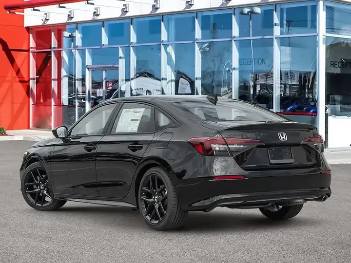 Honda Civic 2026 photo 4