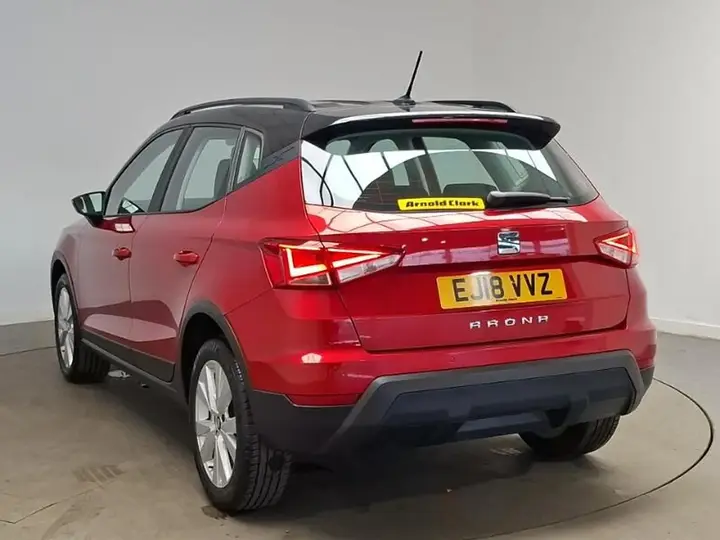 Seat Arona 2018 photo 2