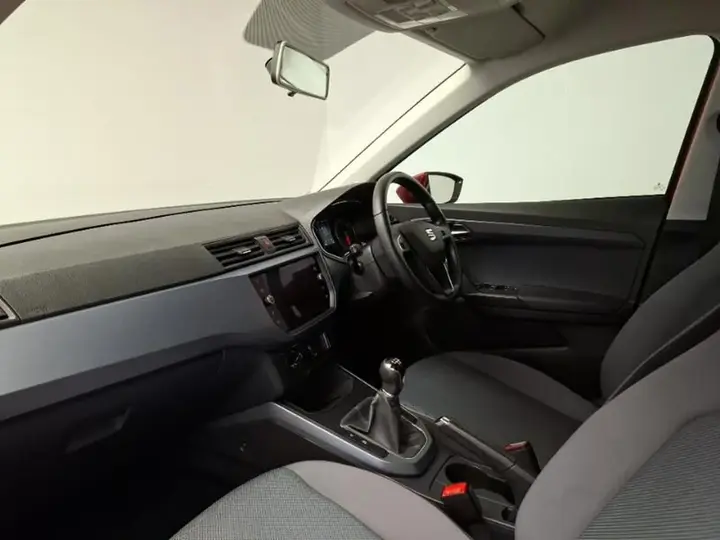 Seat Arona 2018 photo 5
