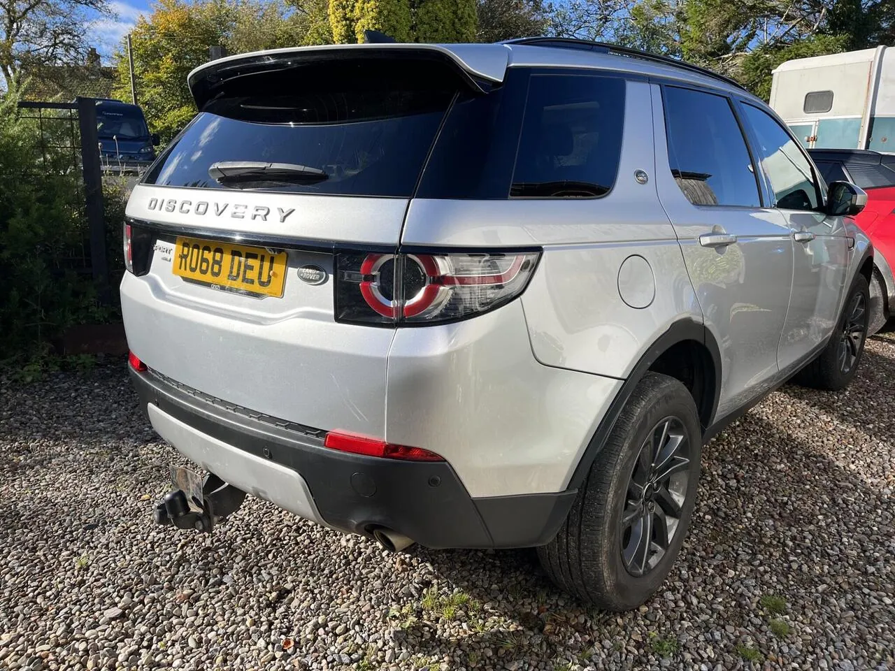 Land Rover Discovery Sport 2018 photo 2