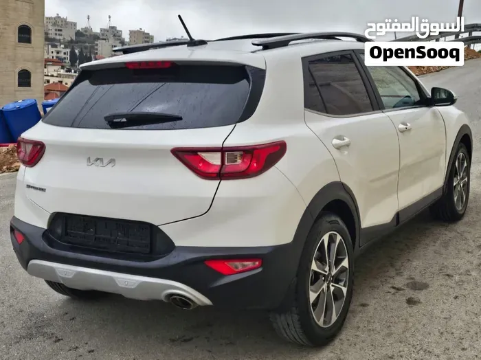 Kia Stonic 2023 photo 4