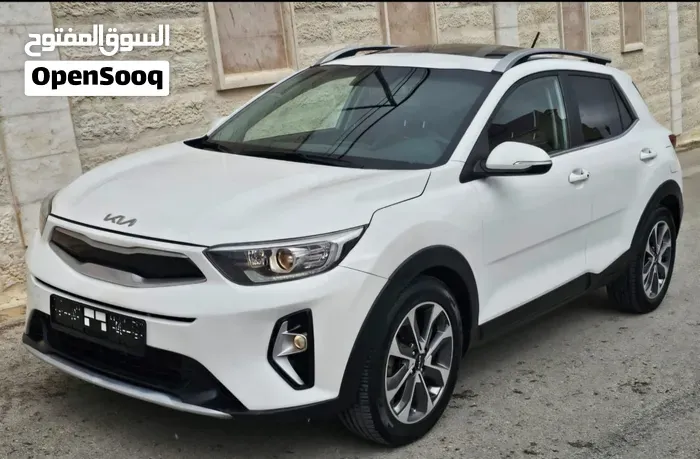 Kia Stonic 2023 photo 2
