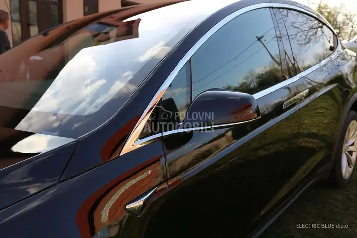 Tesla Model X 2018 photo 4