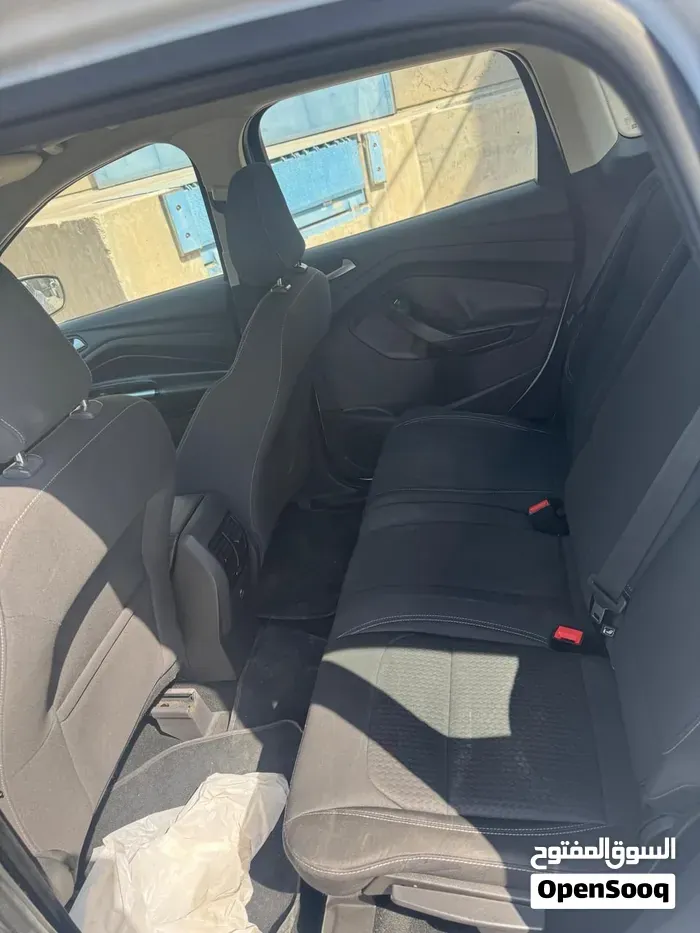 Ford Escape 2018 photo 5