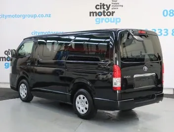 Toyota Hiace 2021 photo 3