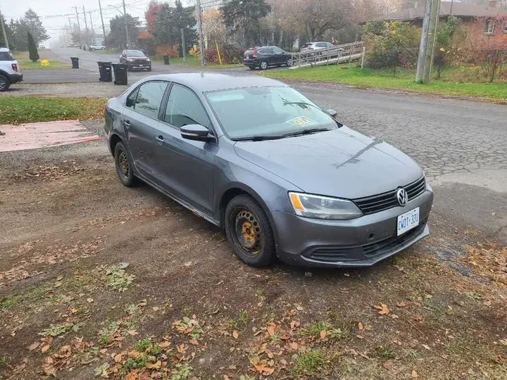 Volkswagen Jetta 2014 photo 2