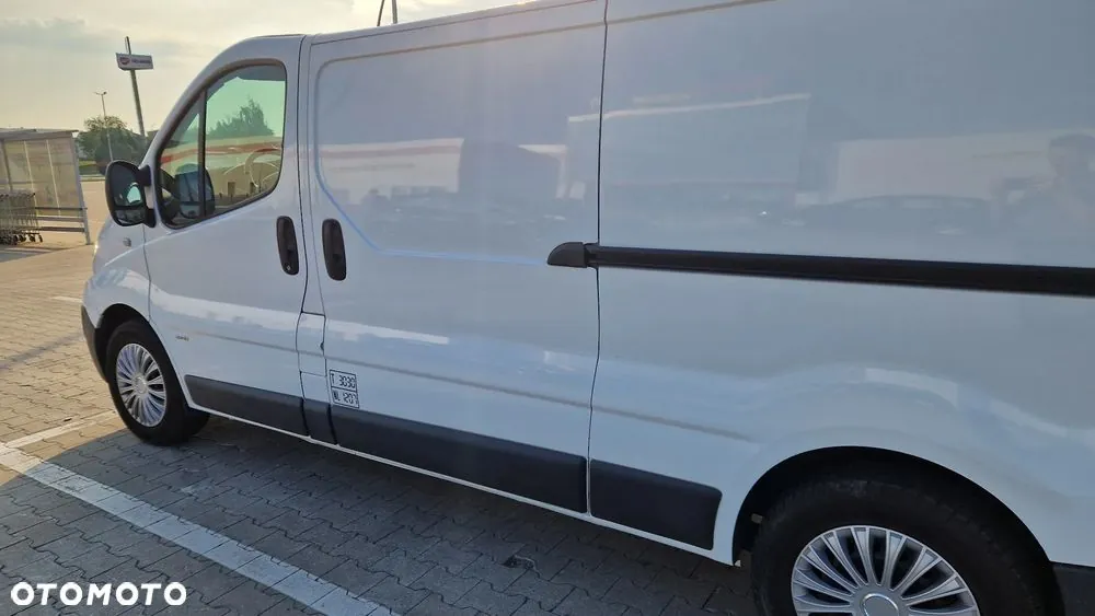 Opel Vivaro 2014 photo 3