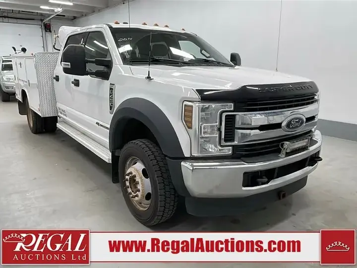 Ford F-450 2018 photo 2