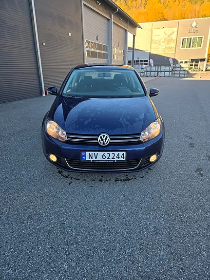 Volkswagen Golf Vi 2011 photo 2