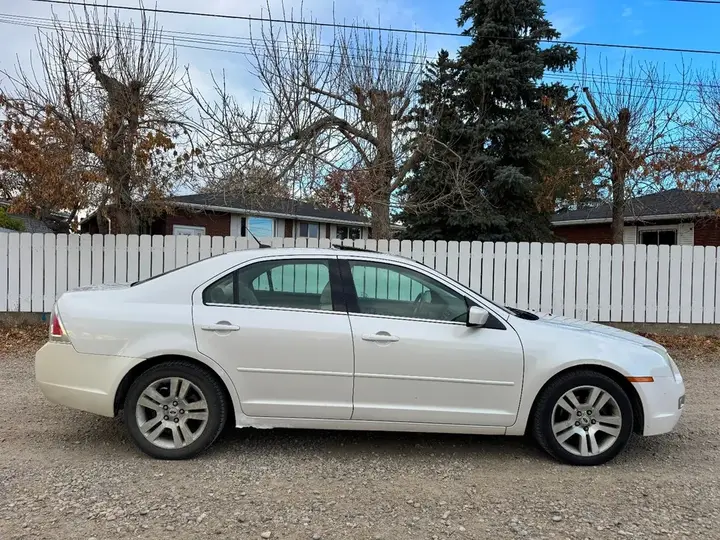 Ford Fusion 2009 photo 3