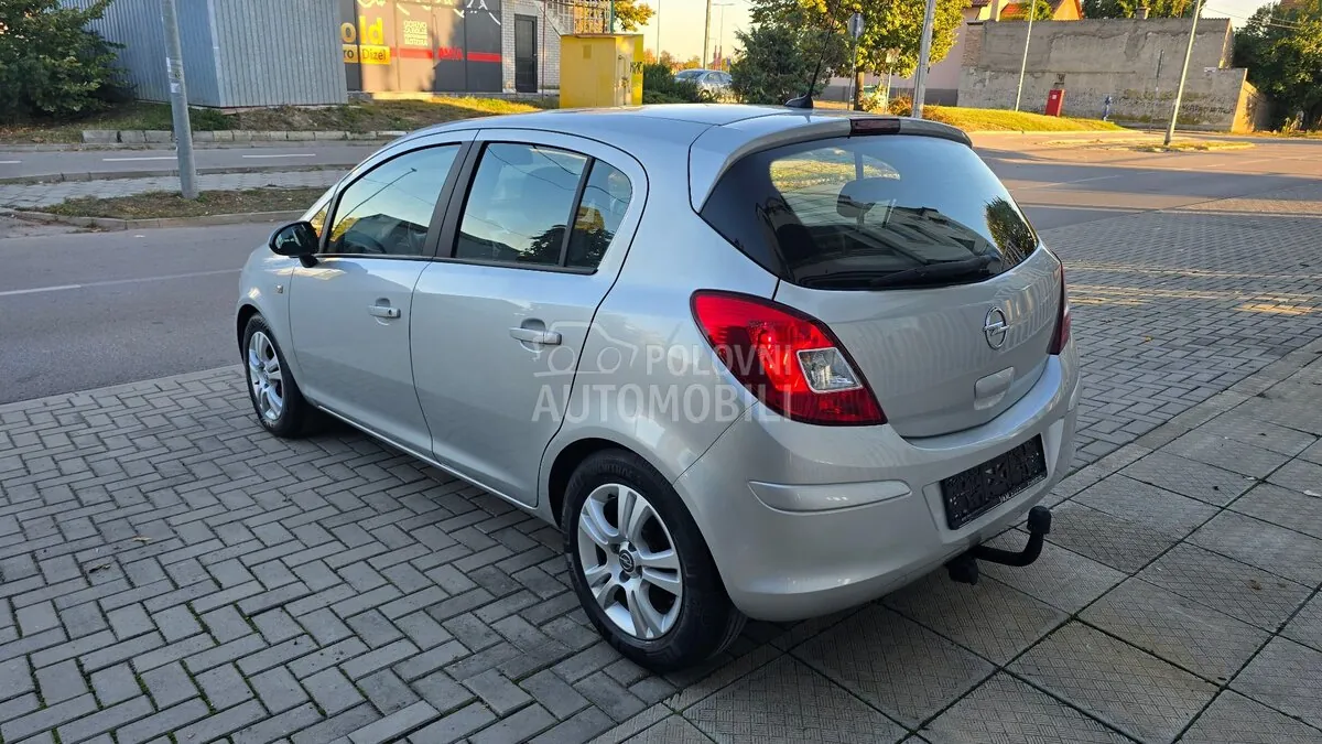 Opel Corsa D 2013 photo 5