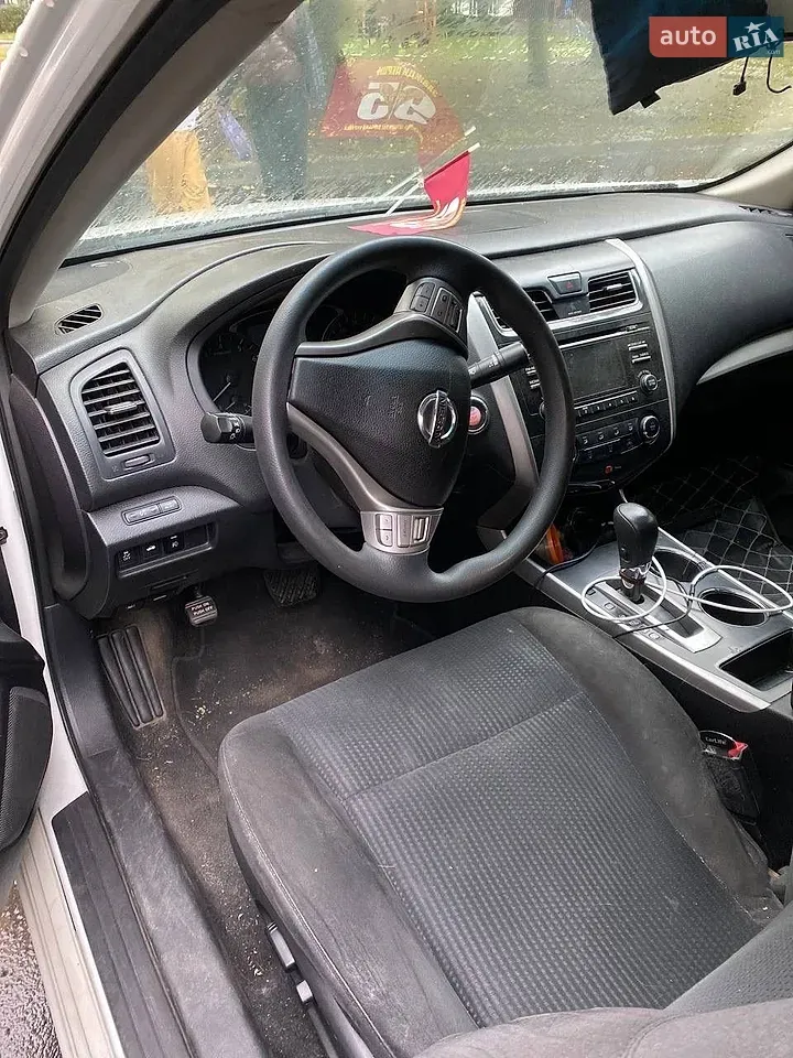 Nissan Altima 2015 photo 5