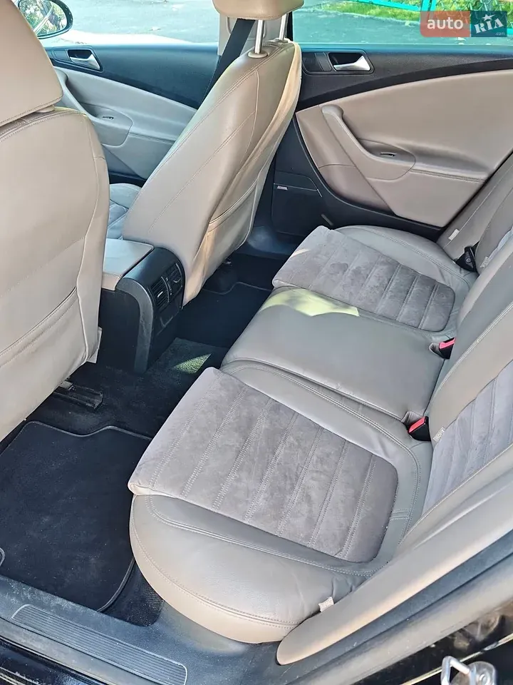 Volkswagen Passat 2009 photo 4