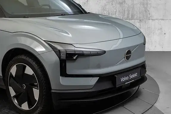 Volvo Ex30 2025 photo 2