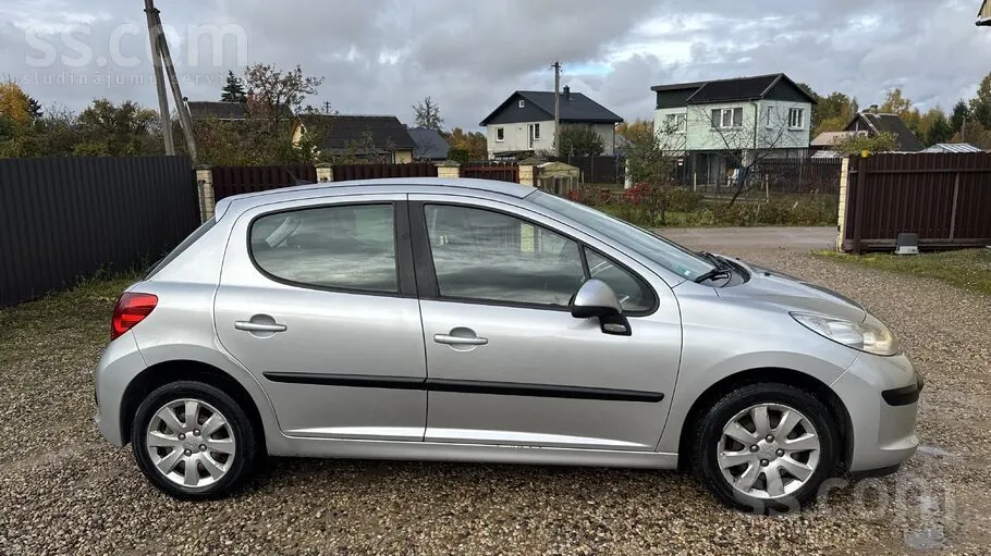 Peugeot 207 2007 photo 4