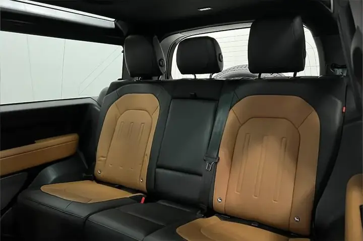 Land Rover Defender 90 2024 photo 5