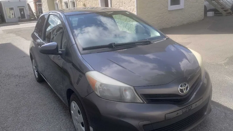 Toyota Yaris 2014 photo 3