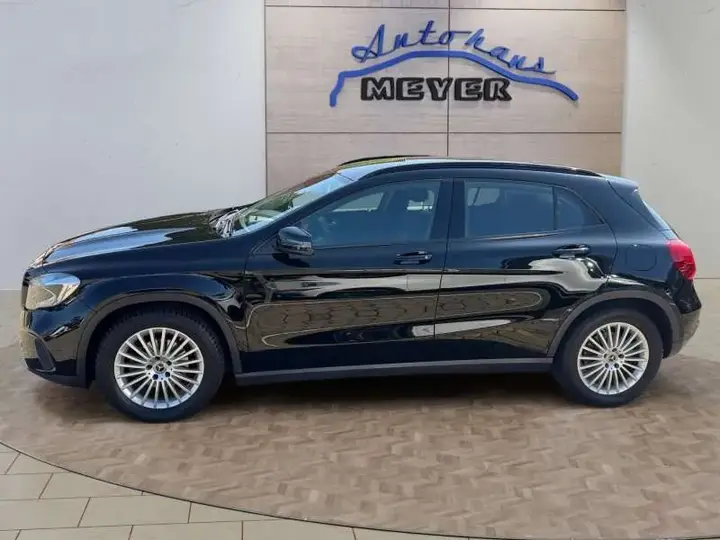 Mercedes-Benz Gla 2019 photo 2