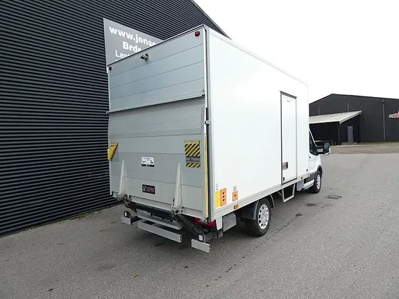 Ford Transit 350 L4 Chassis 2022 photo 5