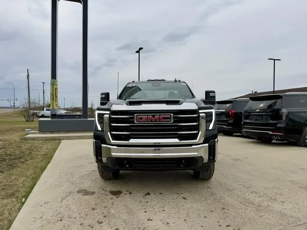 GMC Sierra 2500Hd 2026 photo 2
