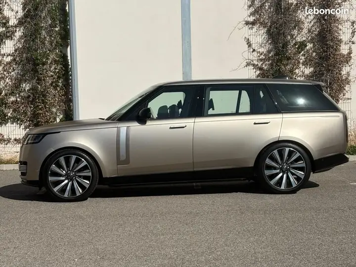 Land Rover Range Rover 2024 photo 3