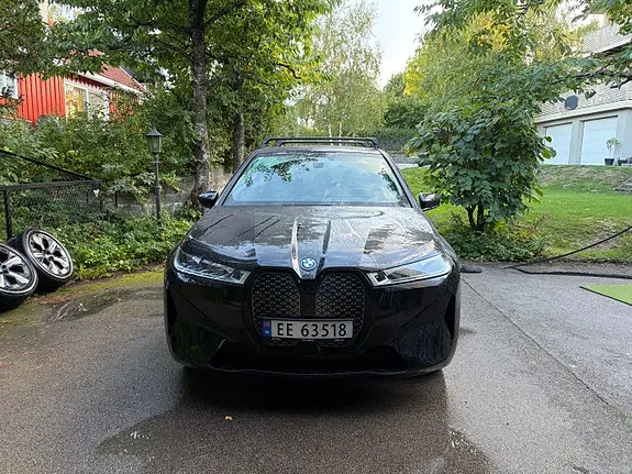 BMW Ix 2023 photo 2