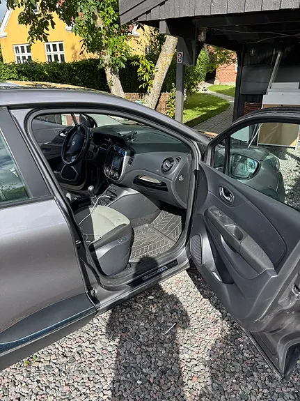 Renault Captur 2015 photo 3