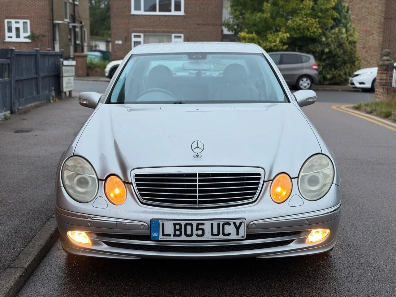 Mercedes-Benz E-Class 2005 photo 5
