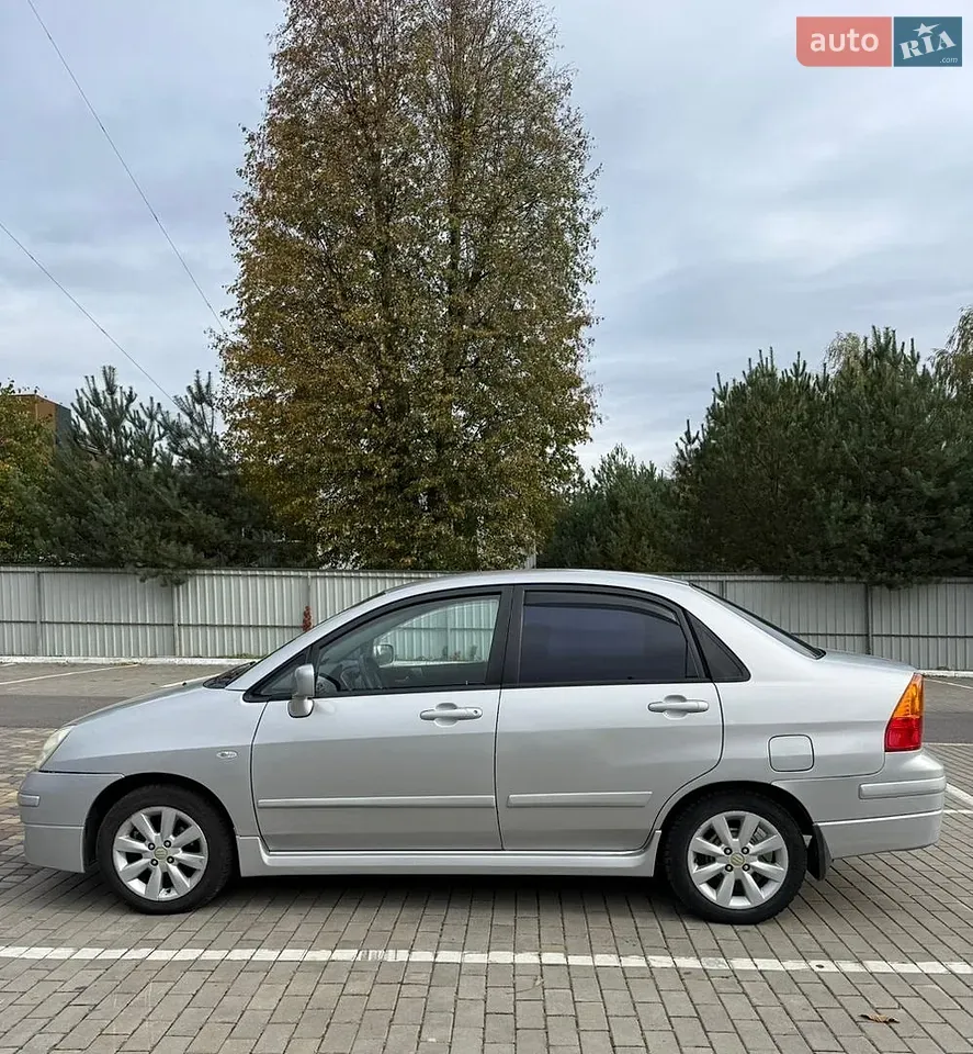 Suzuki Liana 2005 photo 3
