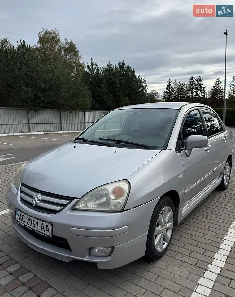 Suzuki Liana 2005 photo 2