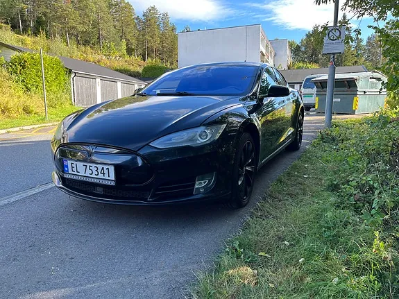 Tesla Model S 2015 photo 3