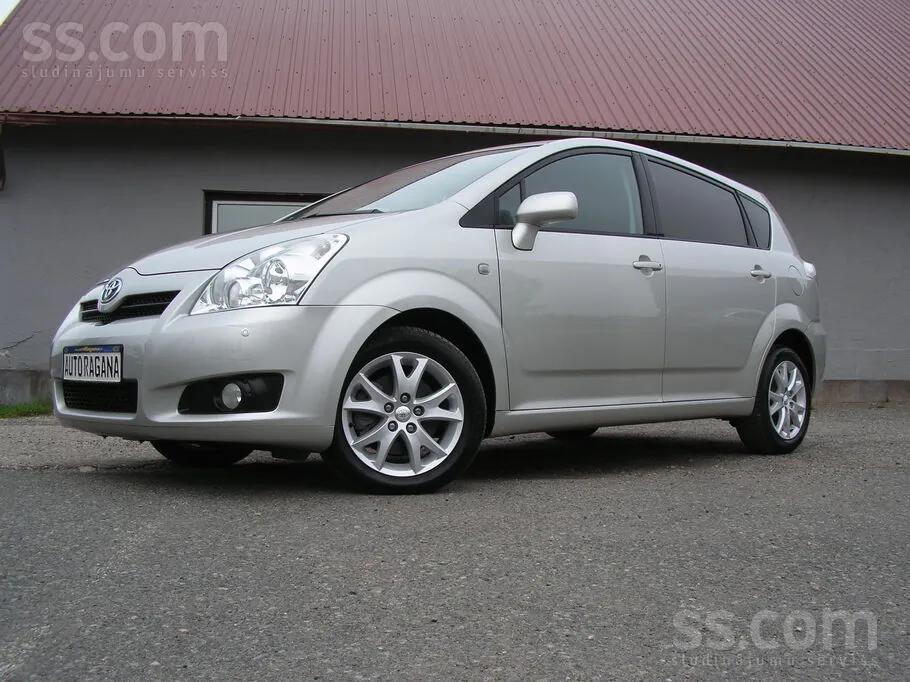 Toyota Corolla Verso 2009 photo 2