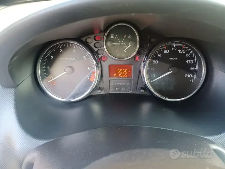 Peugeot 206 2012 photo 2